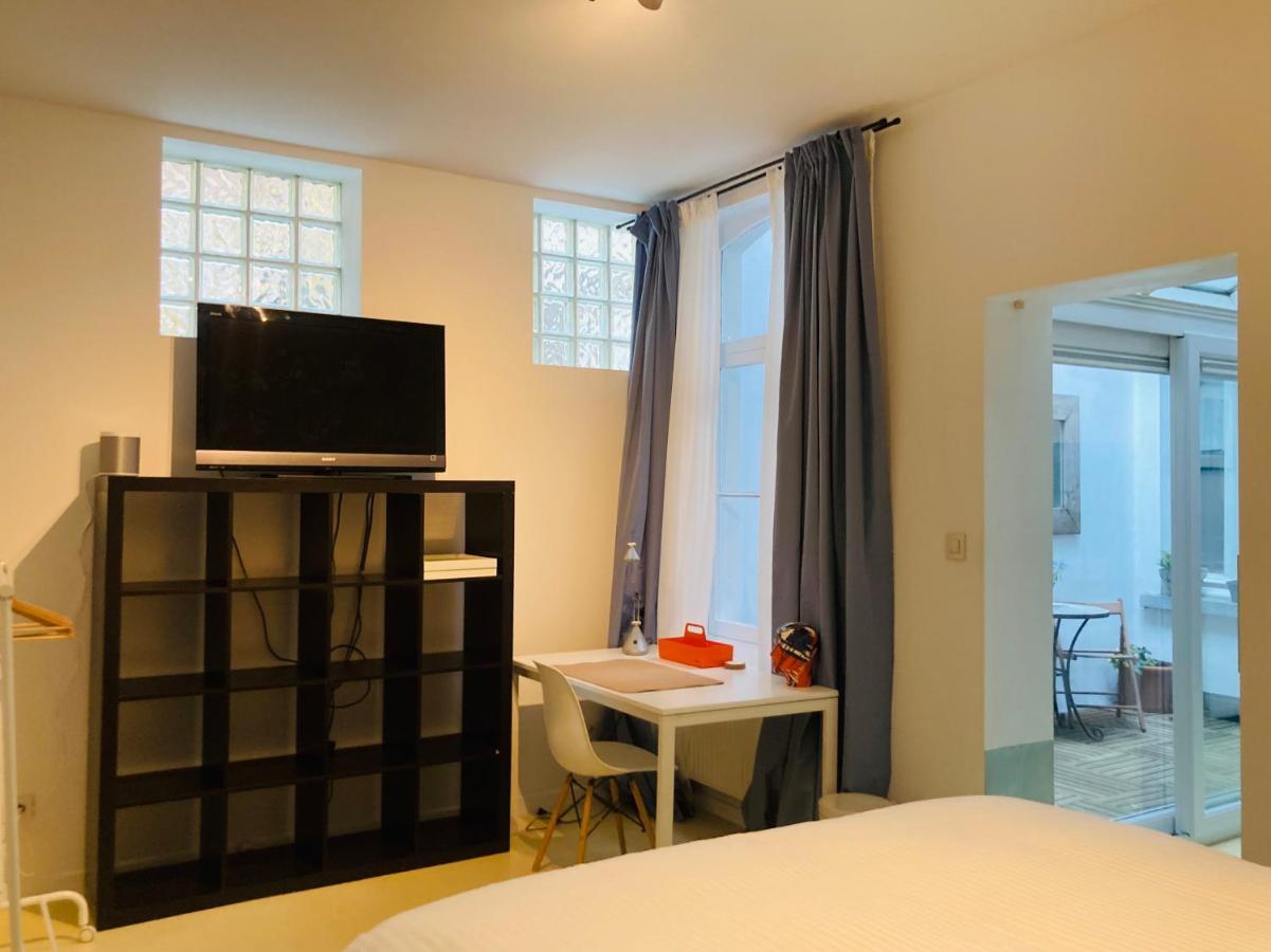 The Big Sleep Apartment Antwerpen Bagian luar foto