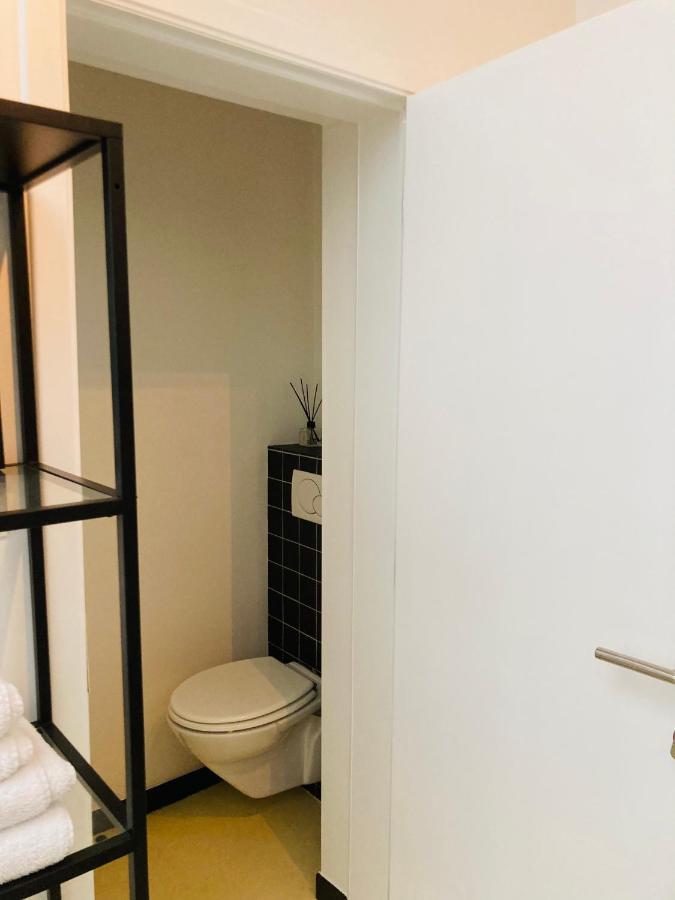 The Big Sleep Apartment Antwerpen Bagian luar foto